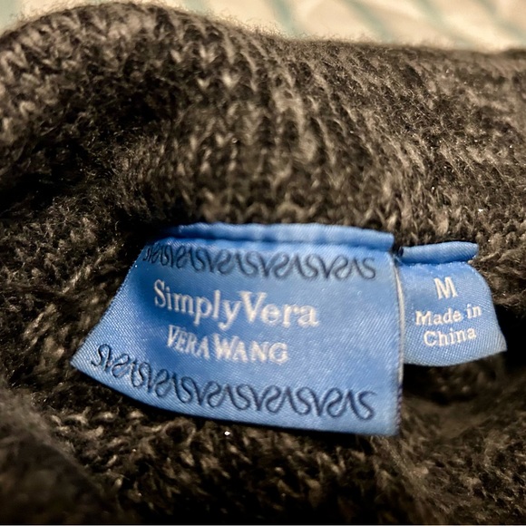 Simply Vera Wang dark gray turtle neck sweater, size M. - Picture 3 of 3